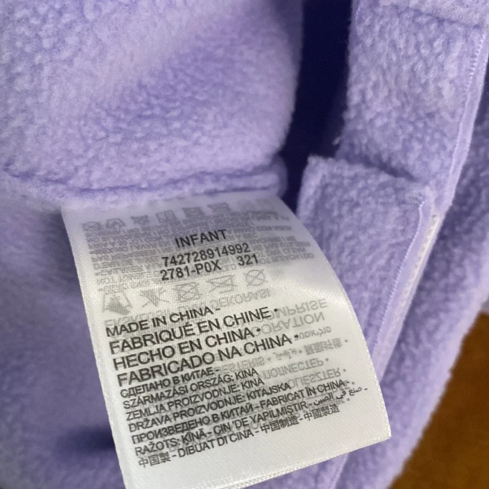 NIKE Baby Fleece Hat and Mittens 2 Piece Set in Purple Pulse